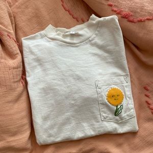 Tuesday Bassen Daisy Ringer T-shirt